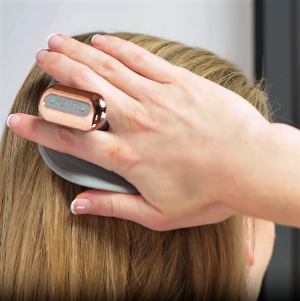 Массажная щетка для головы и волос Massager Shampoo Brush (2 режима, USB) / Влагозащитная моющая и массажная Manta